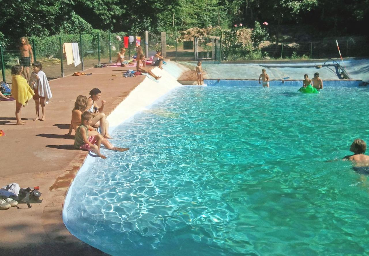 Camping le P'Tit Bonheur Escaro Eksteriør billede