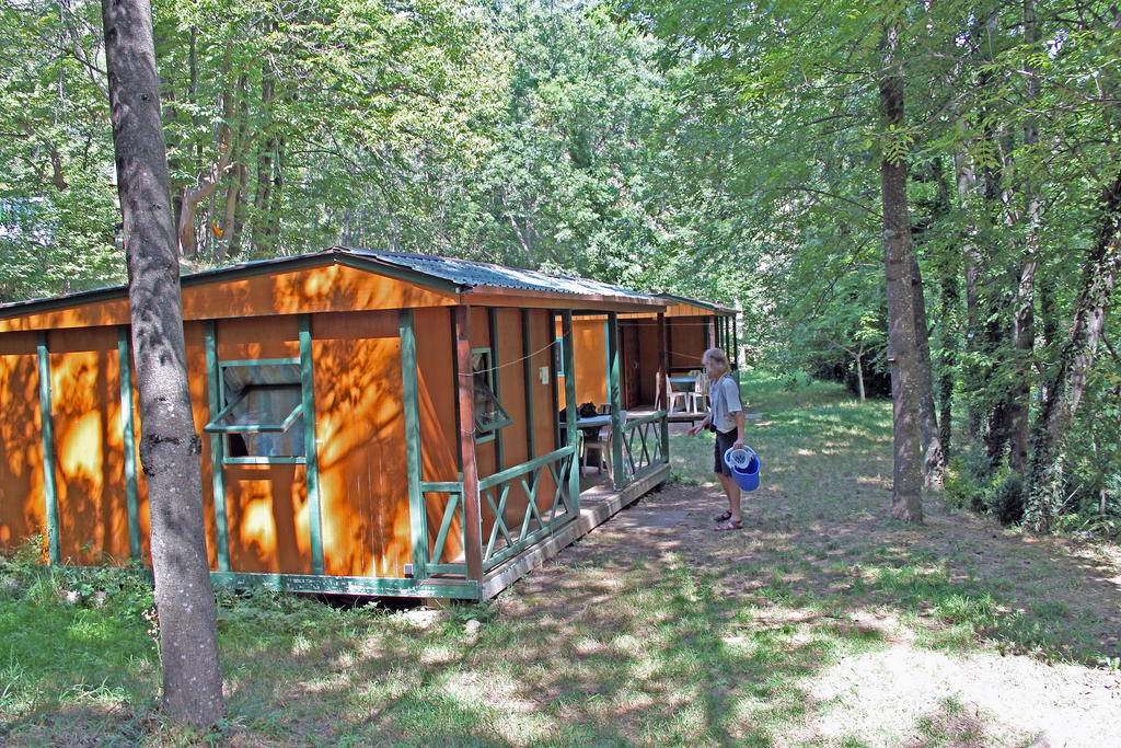 Camping le P'Tit Bonheur Escaro Værelse billede