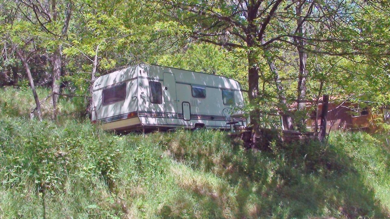 Camping le P'Tit Bonheur Escaro Eksteriør billede